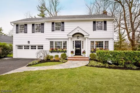 79 Blackburn Pl, Summit, NJ 07901