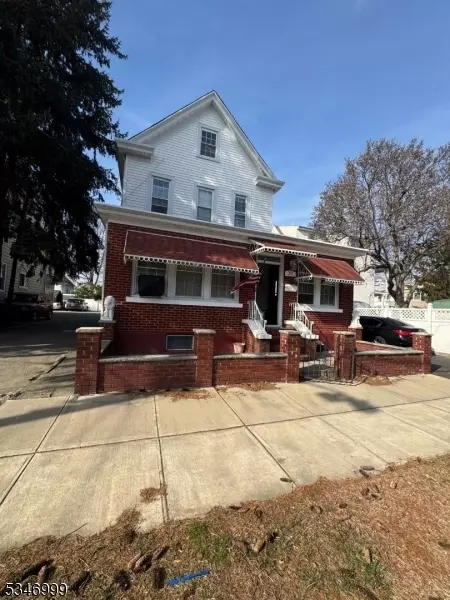 39 Grand St, Garfield, NJ 07026