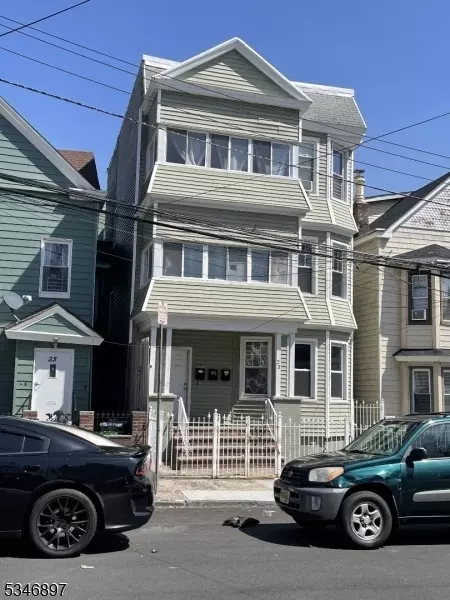 23 Elliott St, Newark, NJ 07104