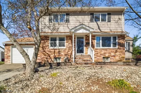 29 Raymond Pl, Hawthorne, NJ 07506