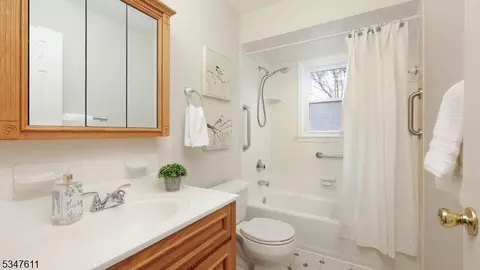 2 S Hampton Ct, Flemington, NJ 08822 photo 19