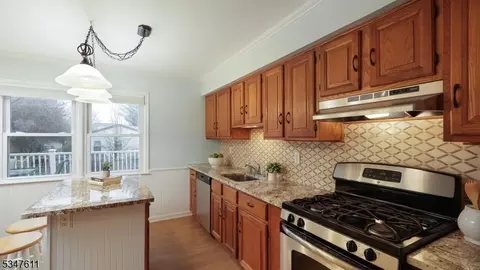 2 S Hampton Ct, Flemington, NJ 08822 photo 12