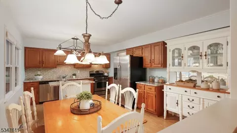 2 S Hampton Ct, Flemington, NJ 08822 photo 11
