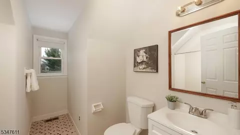 2 S Hampton Ct, Flemington, NJ 08822 photo 22