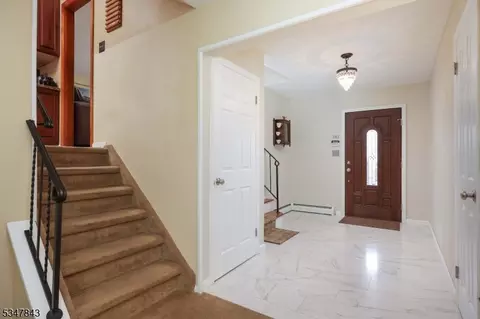 14 David Dr, Edison, NJ 08820 photo 5