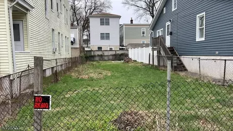29 Temple Pl, Irvington Twp, NJ 07111