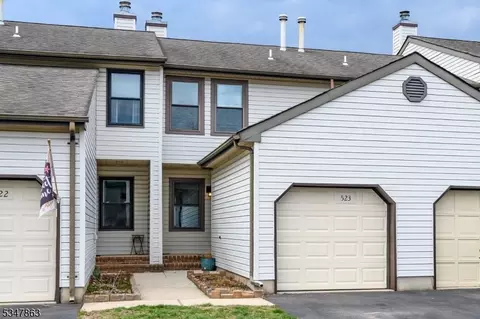 523 Cypress Ct, Flemington, NJ 08822