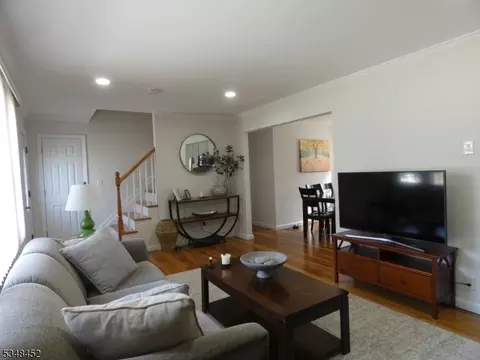 6 Darwin Rd, Old Bridge, NJ 08857 photo 4