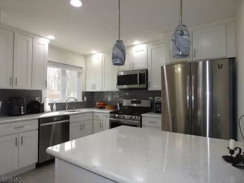 6 Darwin Rd, Old Bridge, NJ 08857 photo 10