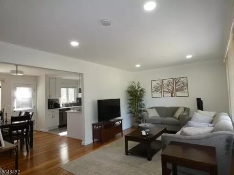 6 Darwin Rd, Old Bridge, NJ 08857 photo 3
