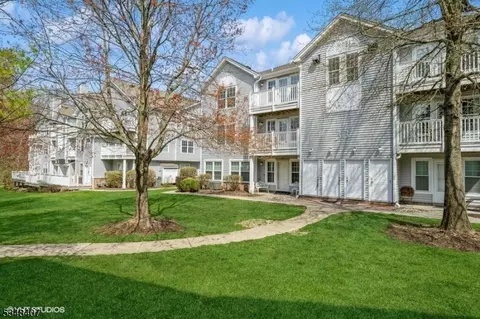 79 Genoble Rd #79, Montville, NJ 07045