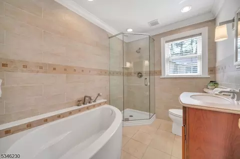 54 Balsam Rd, Wayne, NJ 07470 photo 14