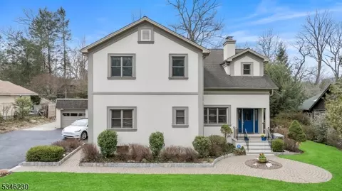 54 Balsam Rd, Wayne, NJ 07470
