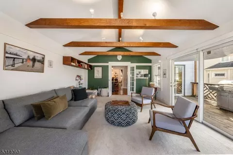 Living - 47 Mountain Ave, Summit, NJ 07901 photo 3 of 4