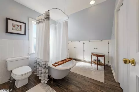 Bath - 47 Mountain Ave, Summit, NJ 07901 photo 3 of 4