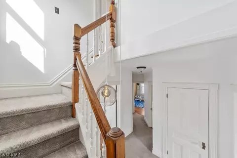 Entry Way - 47 Mountain Ave, Summit, NJ 07901 photo 4 of 5