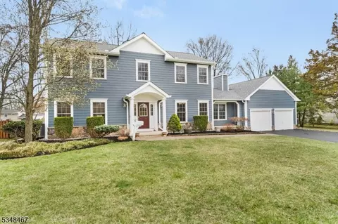 12 Circle Rd, Florham Park, NJ 07932