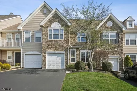 19 Musket Dr, Basking Ridge, NJ 07920