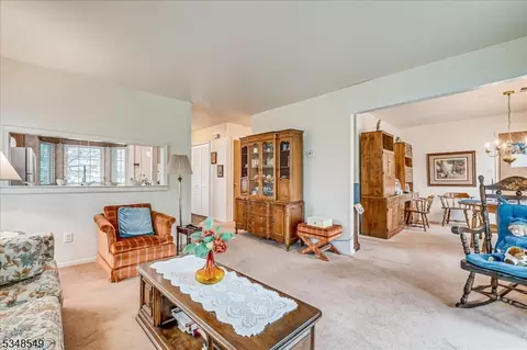506 Maplecrest Rd, Edison, NJ 08820 photo 17