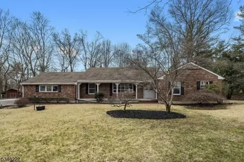 6 Plumstead Way, Hillsborough, NJ 08844