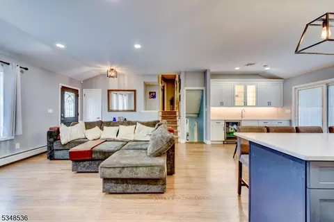 47 Seneca Trl, Wayne, NJ 07470 photo 23