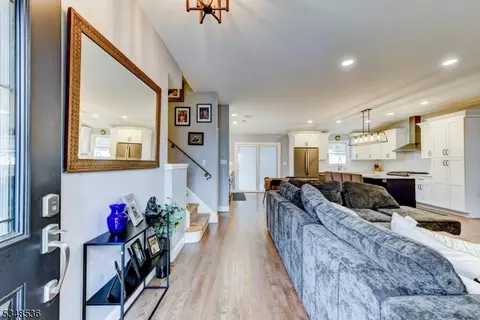 47 Seneca Trl, Wayne, NJ 07470 photo 7