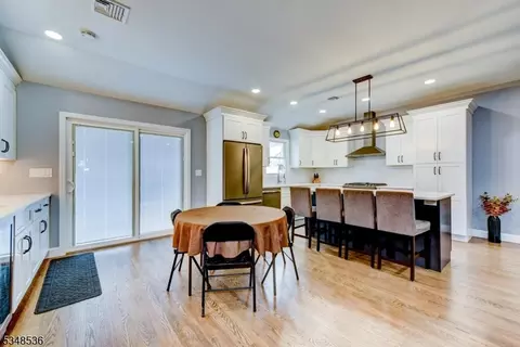 47 Seneca Trl, Wayne, NJ 07470 photo 10