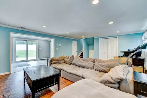 47 Seneca Trl, Wayne, NJ 07470 photo 34