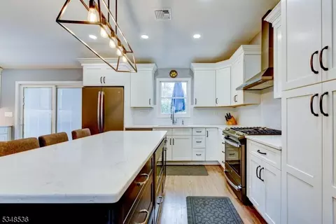 47 Seneca Trl, Wayne, NJ 07470 photo 18