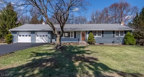 93 Everdale Rd, Randolph, NJ 07869