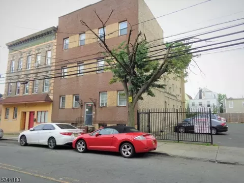 592 N 6th St #7B, Newark, NJ 07107