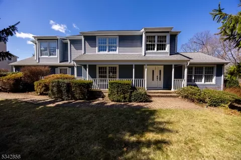 39 Lauren Ln, Sussex, NJ 07461