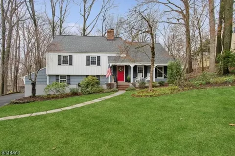 128 Murray Hill Blvd, New Providence, NJ 07974