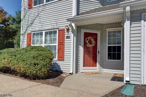 5301 Tudor Dr #01, Pompton Plains, NJ 07444