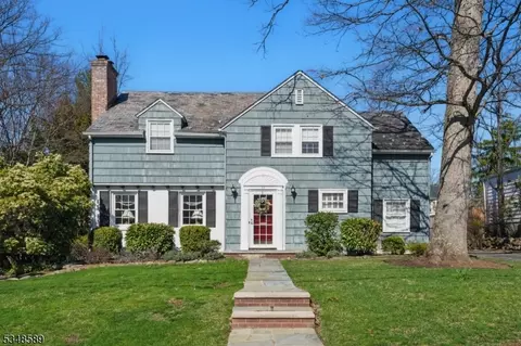 11 Redman Ter, West Caldwell, NJ 07006