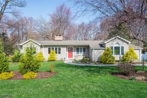 63 Jacobus Ave, Little Falls Twp, NJ 07424