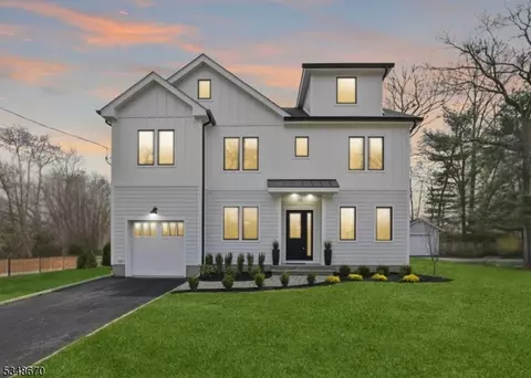 36 University Ave, Chatham, NJ 07928