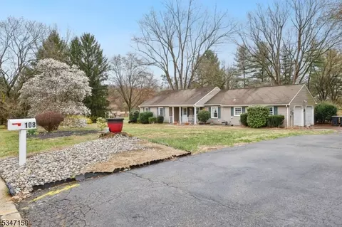 108 Kennedy Mill Rd, Stewartsville, NJ 08886