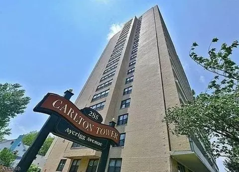 285 Aycrigg Ave 14f #14F, Passaic, NJ 07055