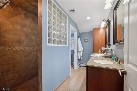 26 Deerpath Rd, Flemington, NJ 08822 photo 31