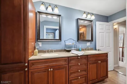 26 Deerpath Rd, Flemington, NJ 08822 photo 32