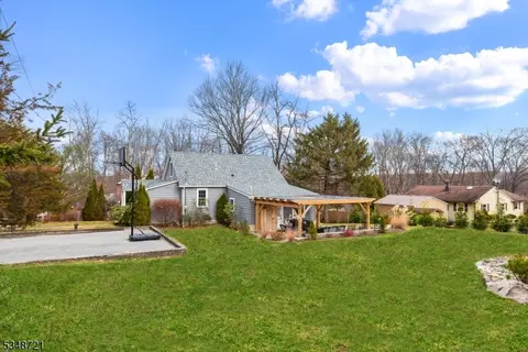 73 Center St, West Milford, NJ 07480