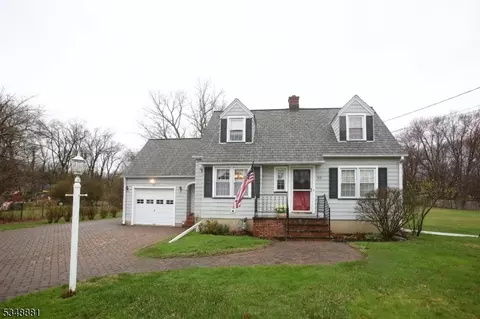 83 Randolph Ave, Mine Hill, NJ 07803
