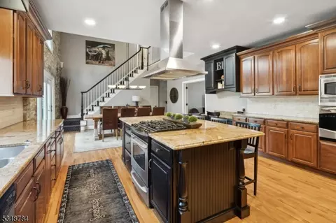 1 Trinity Pl, Warren, NJ 07059 photo 18