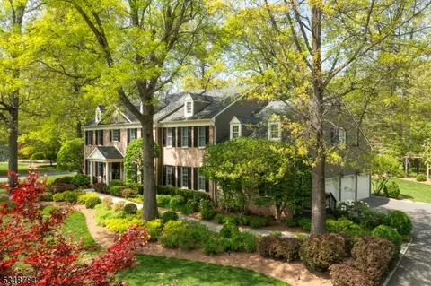 1 Trinity Pl, Warren, NJ 07059 photo 3