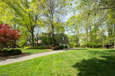 1 Trinity Pl, Warren, NJ 07059 photo 4