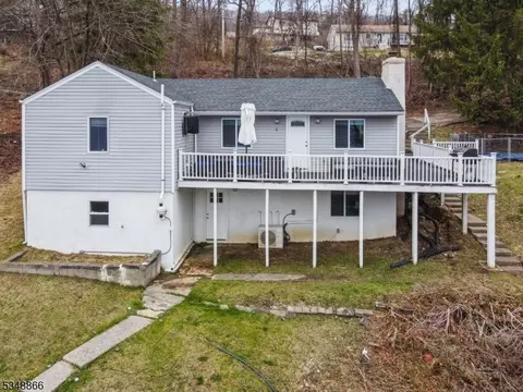 5 Cedar Ridge Rd, Sussex, NJ 07461