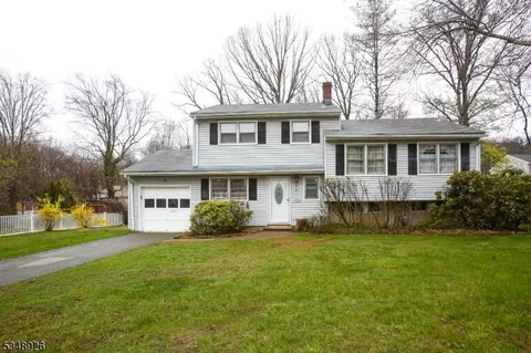129 Oak St, Dover, NJ 07801