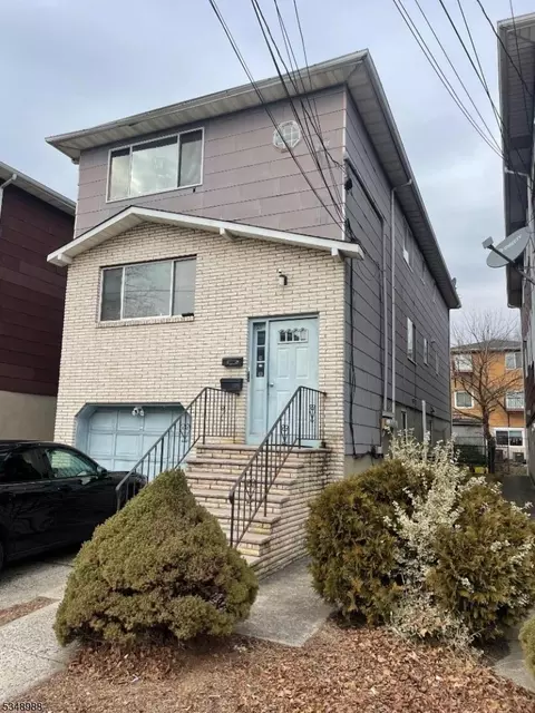 522 Cross St, Harrison, NJ 07029