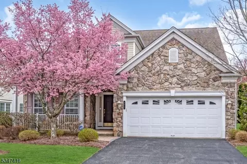 677 Post Ln, Somerset, NJ 08873